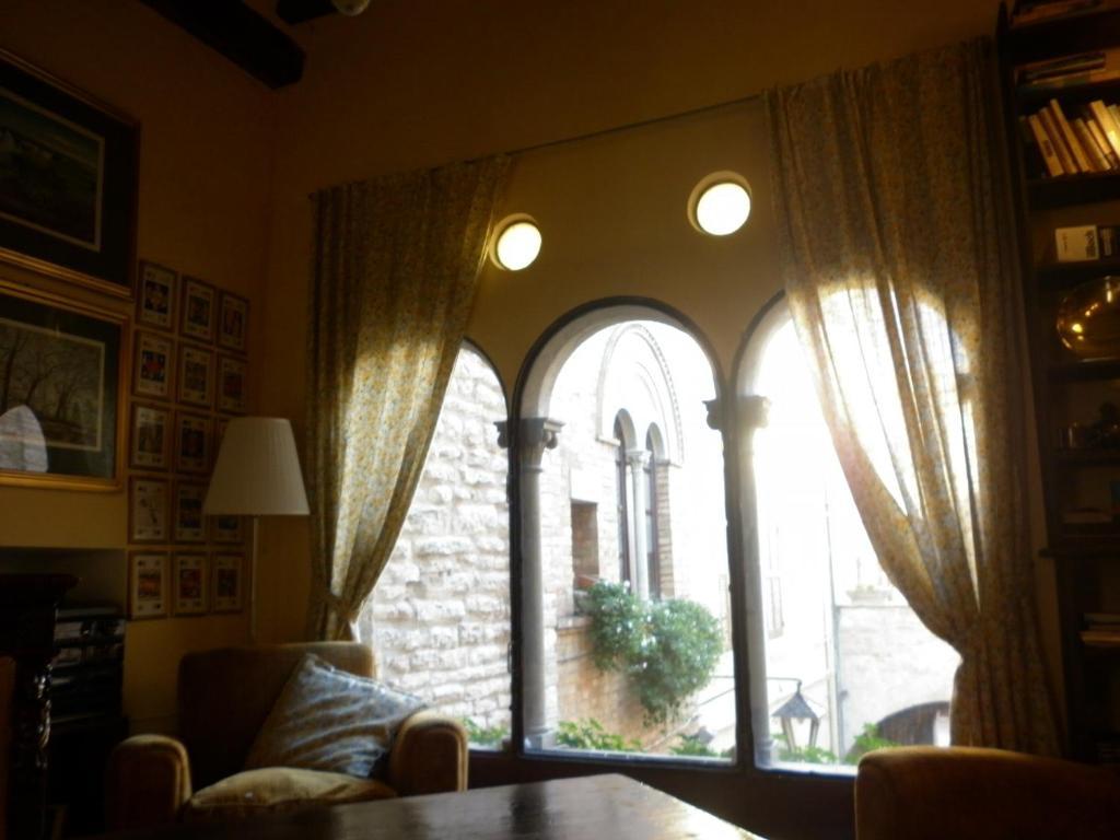Palazzetto Bentivoglio Villa Sassoferrato Buitenkant foto