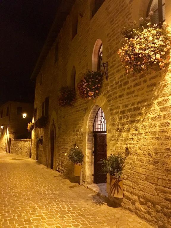 Palazzetto Bentivoglio Villa Sassoferrato Buitenkant foto