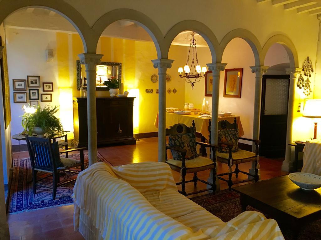 Palazzetto Bentivoglio Villa Sassoferrato Buitenkant foto