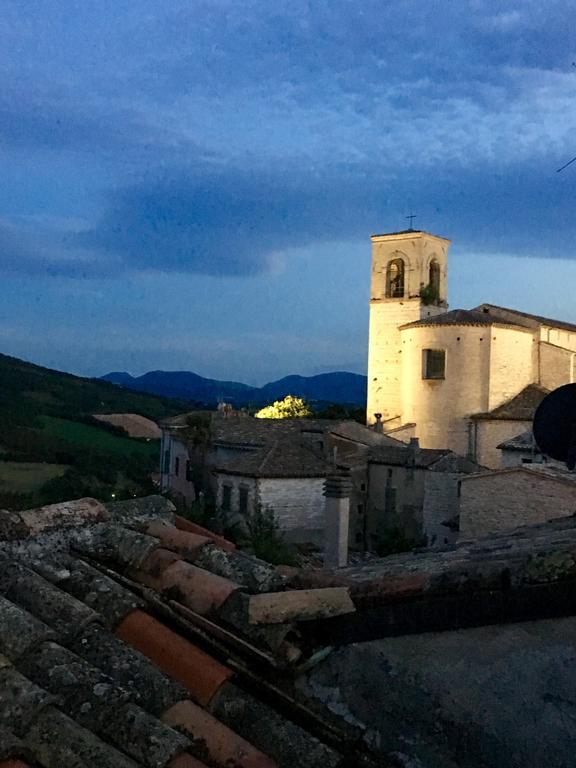 Palazzetto Bentivoglio Villa Sassoferrato Buitenkant foto